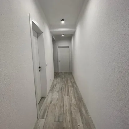 Cozy Grand Retreat דירה *